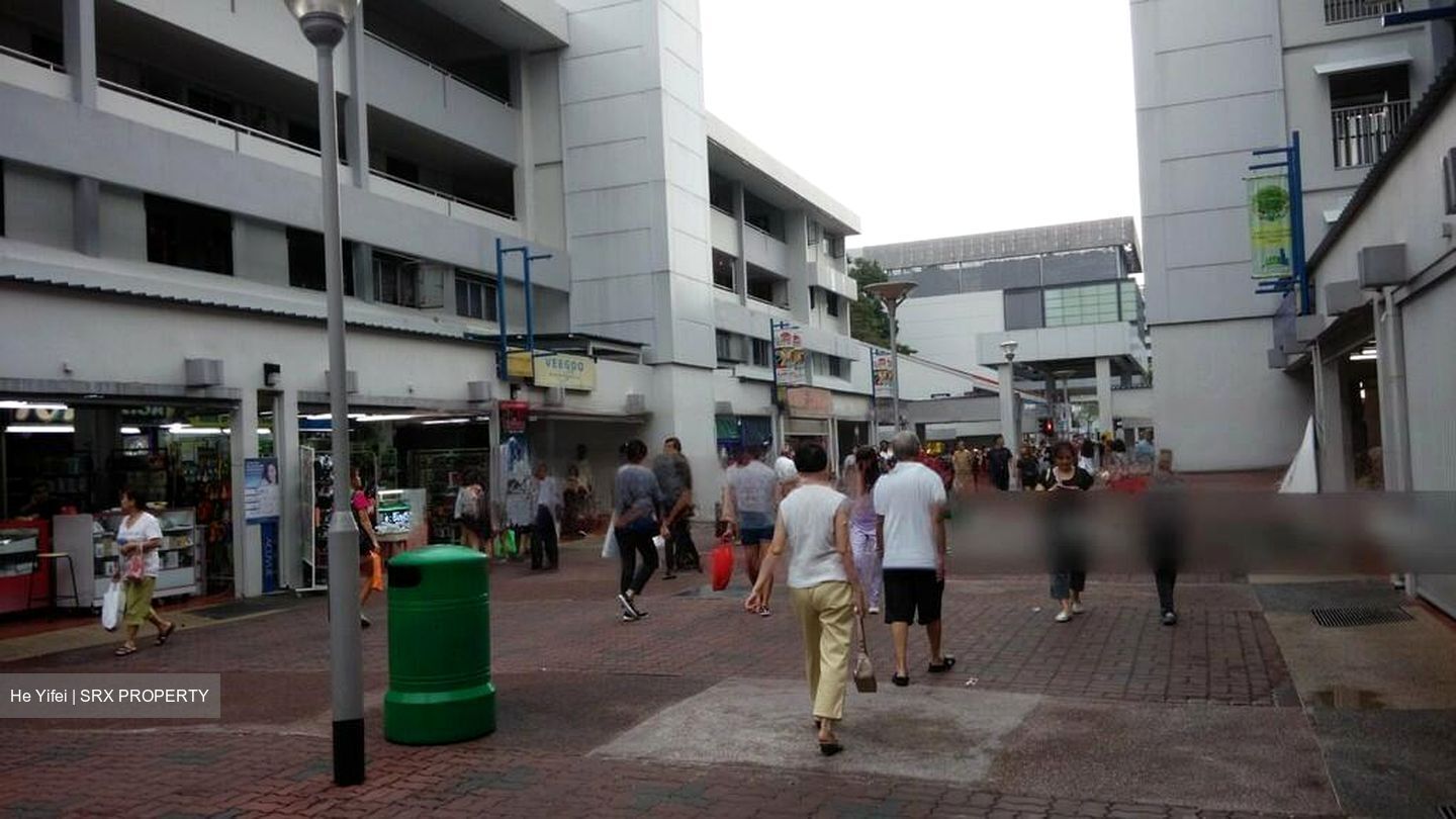 Ang Mo Kio Avenue 8 (D20), Shop House #451578691